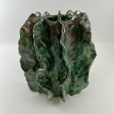 Valgo iridescent green design vase