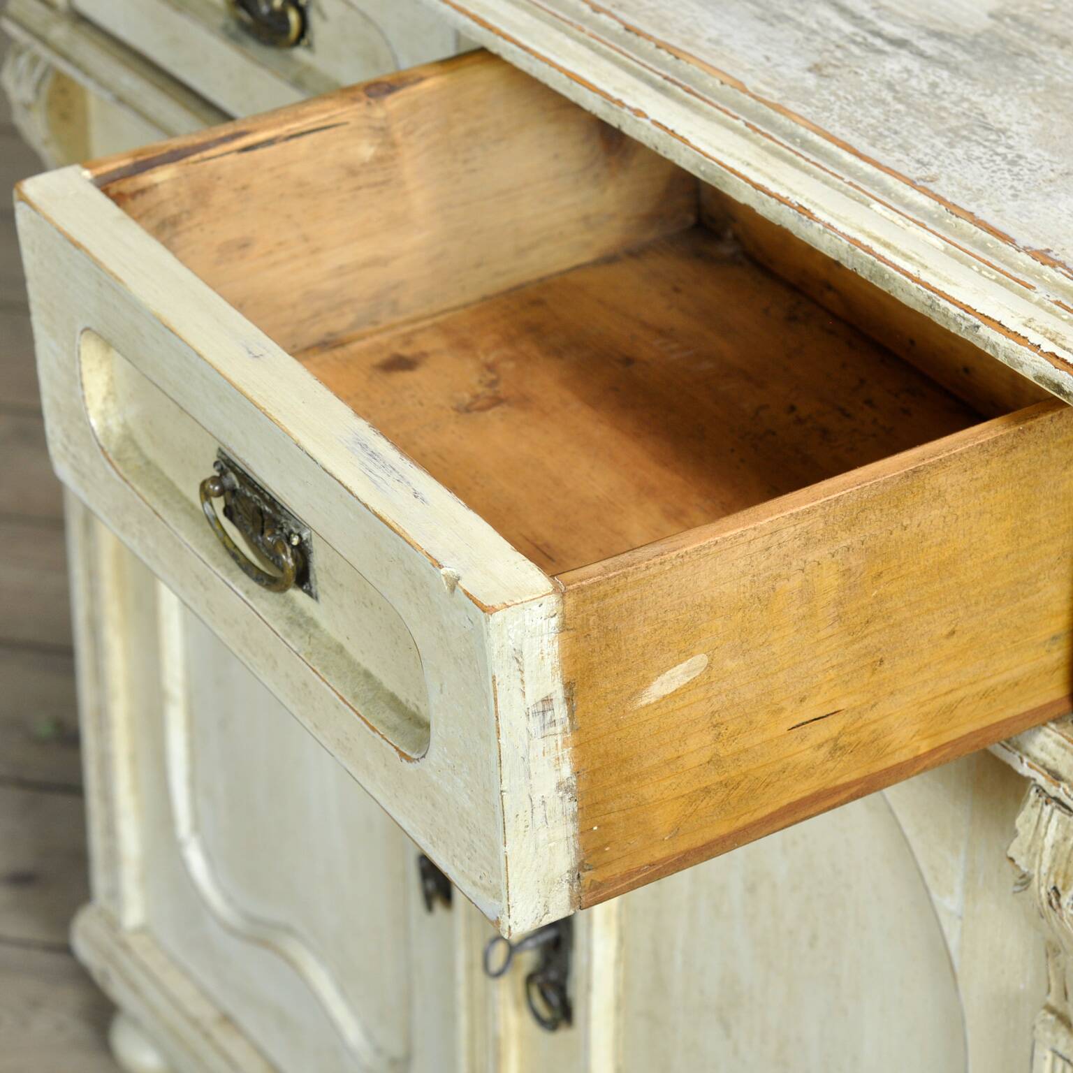 Pine dresser, 1910’s