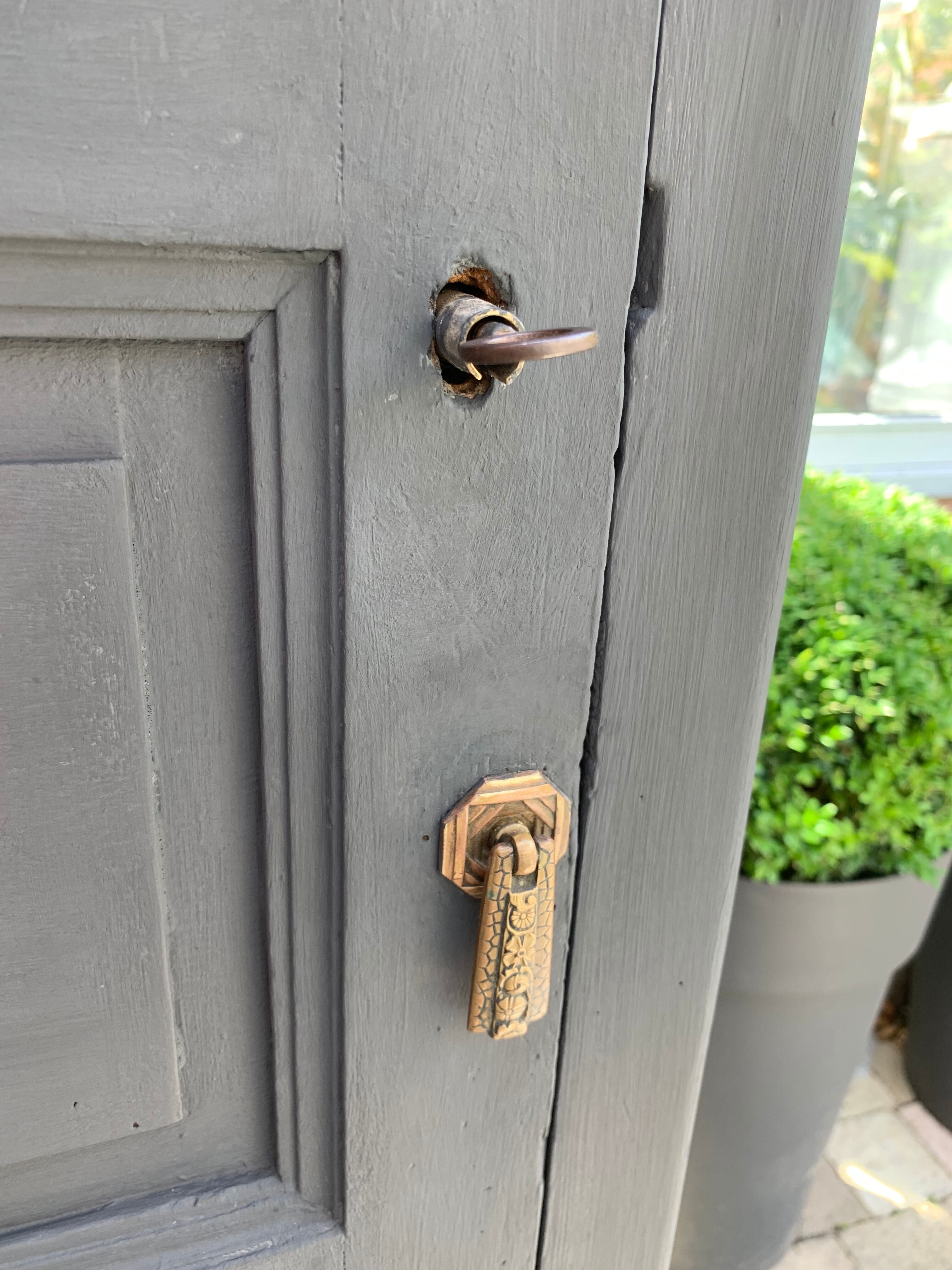 Parisian wardrobe cap 30 's