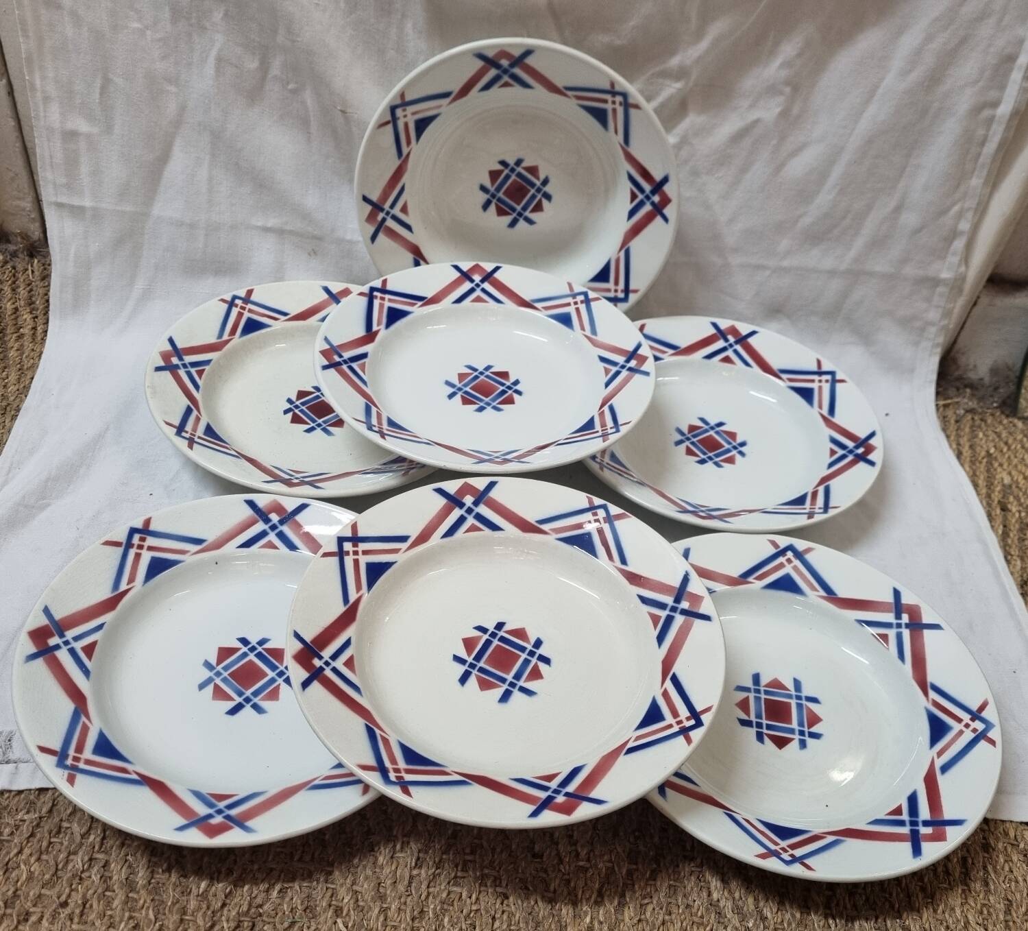 Soup plates and soup tureen Moulin des loups, hamage, US Taritz art deco