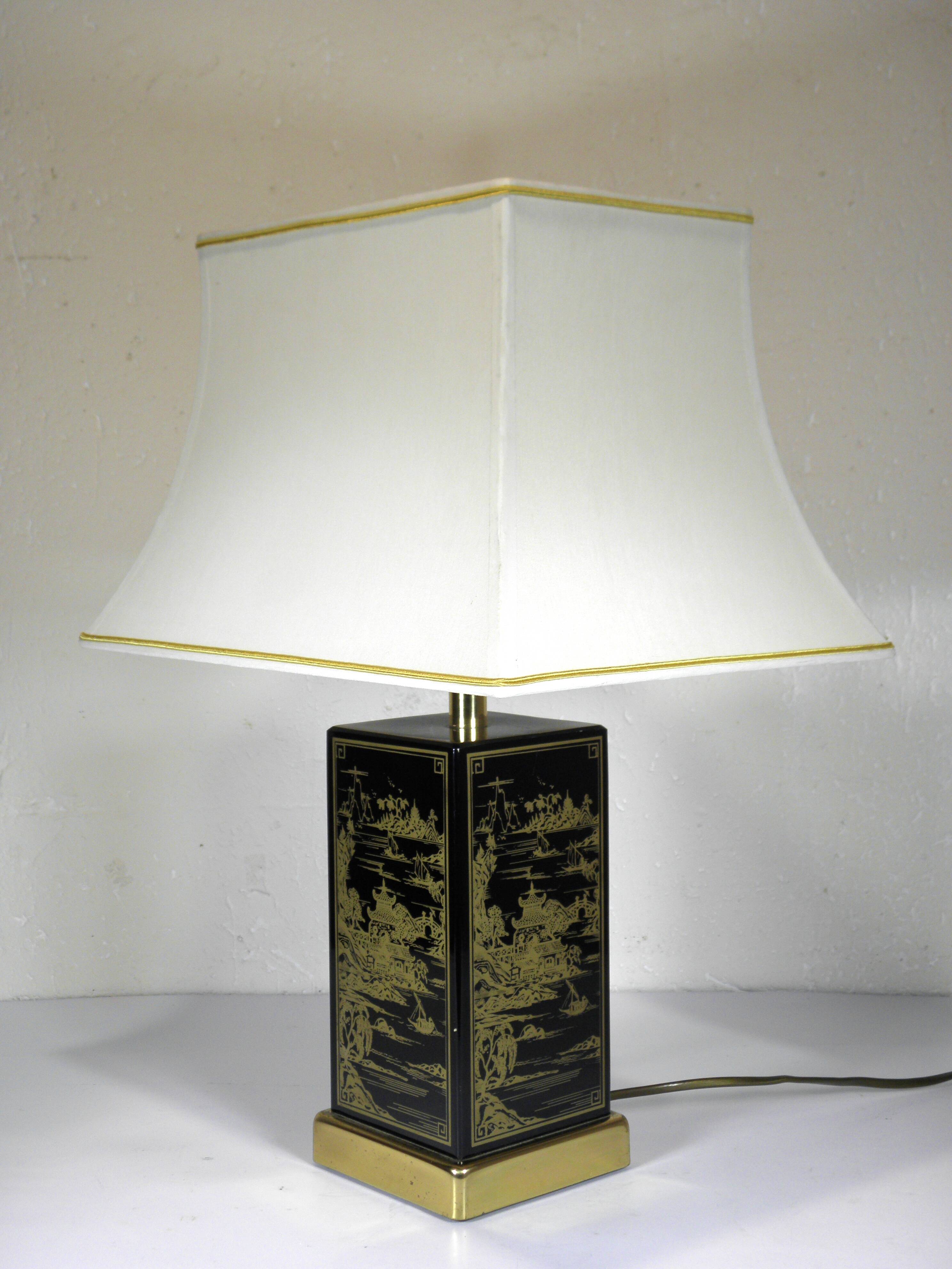 Pagoda lamp from the 1970s