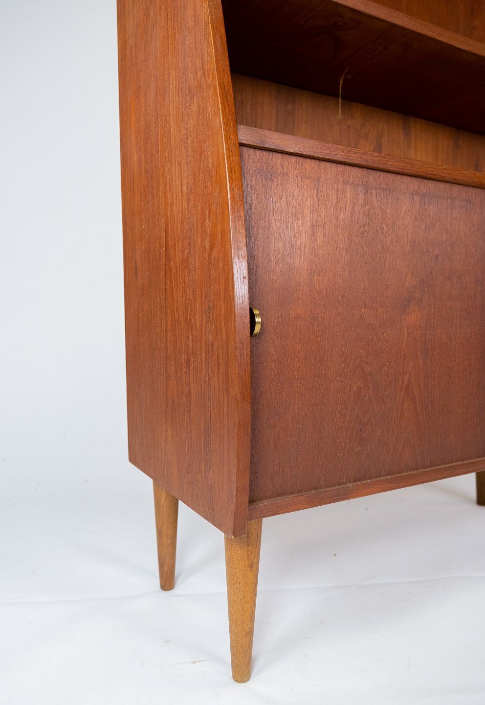 Bookcase in teak of danish design from the 1960s