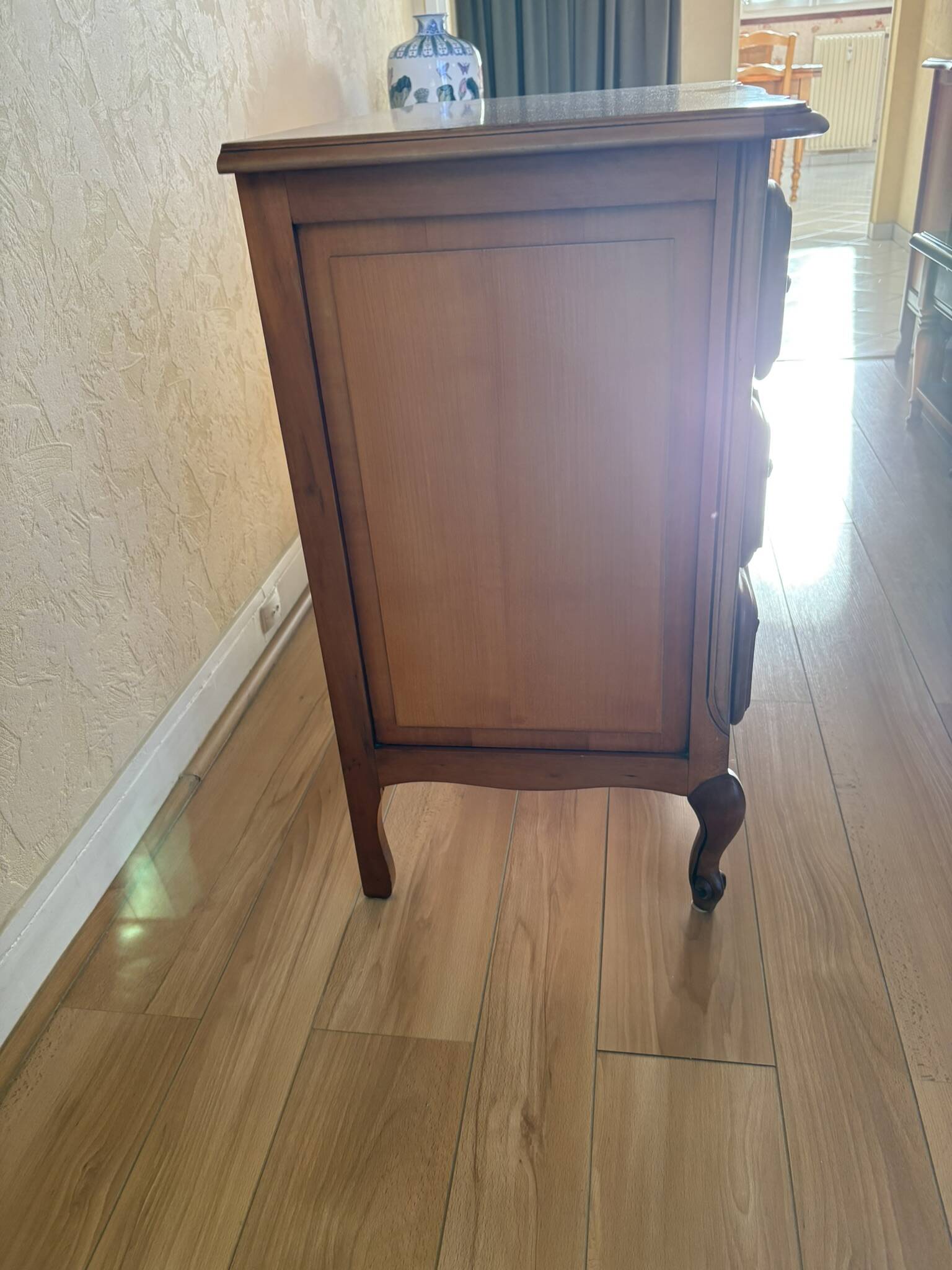 Vintage wooden chest of drawers, Louis XV style with curved drawers