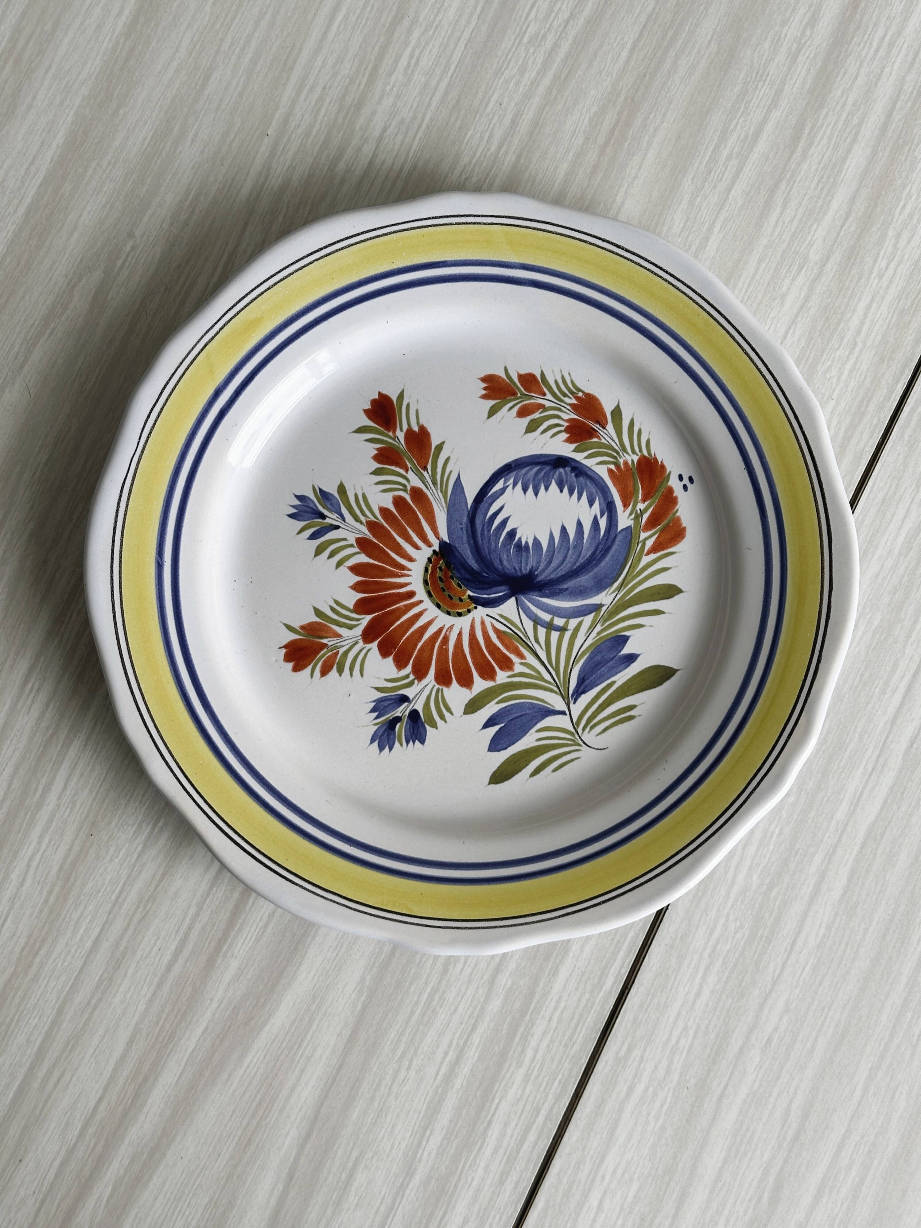 Earthenware plate