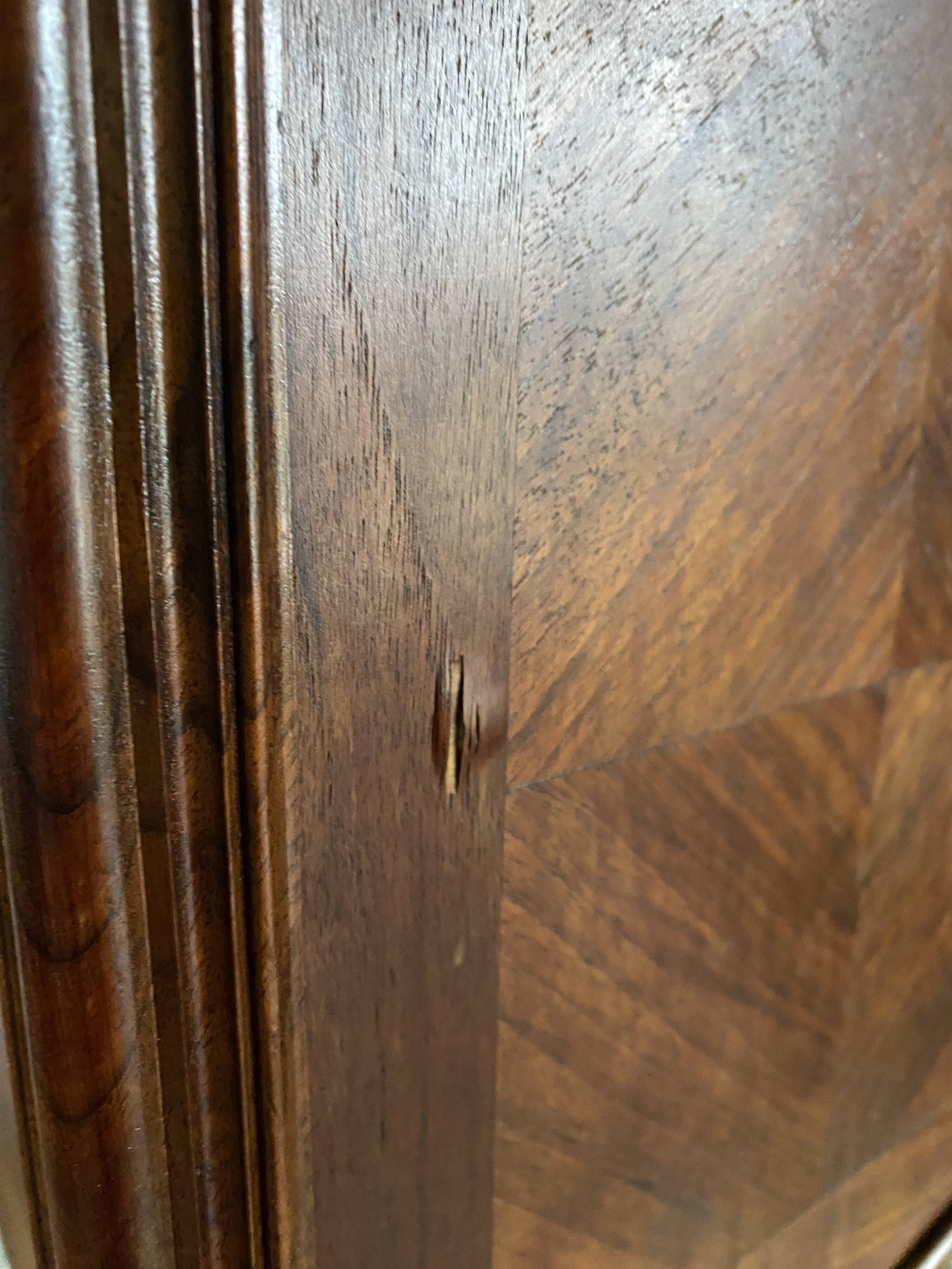 Bedside table / bedside table in veneered wood, molded and carved with foliage Louis XV style