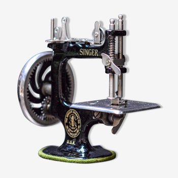 Singer sewing machine no.20