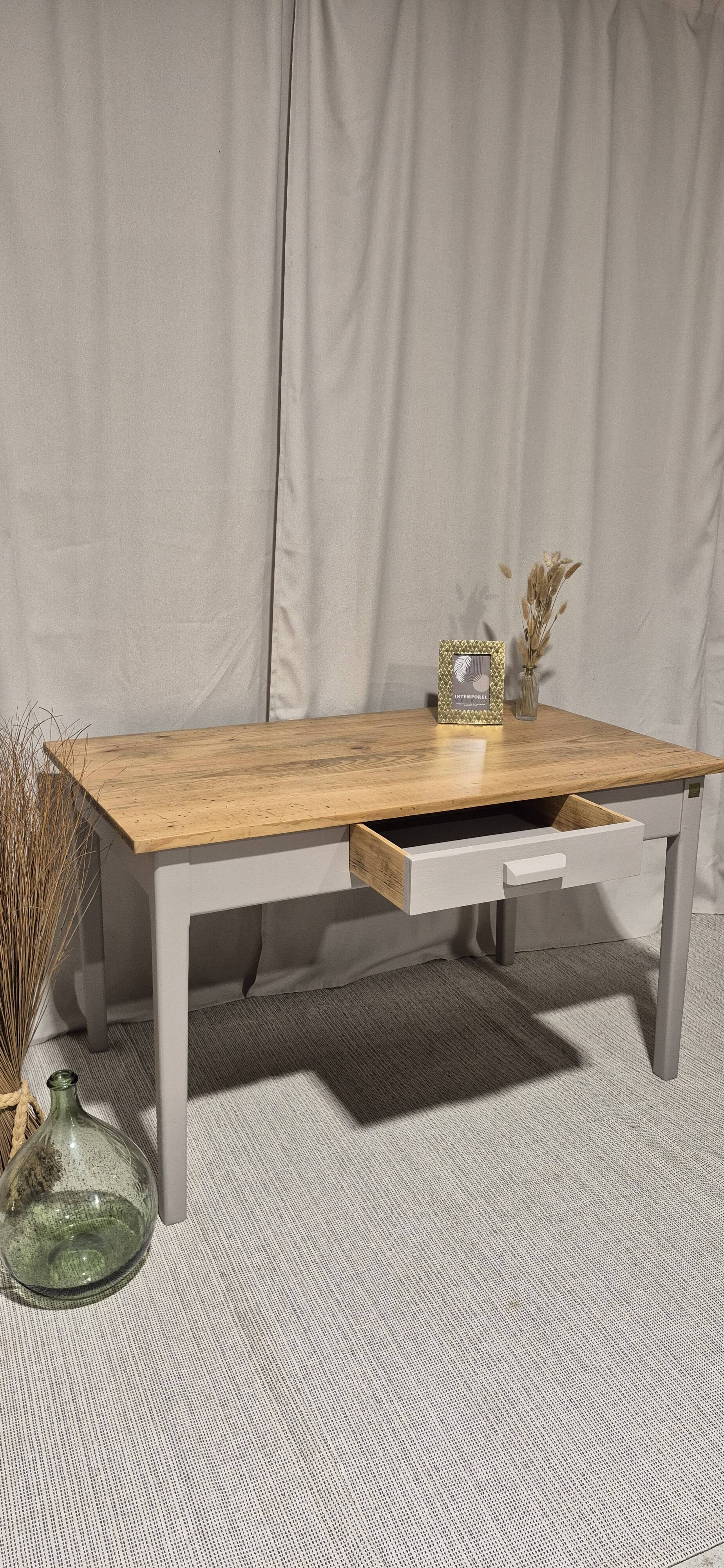 Farm table