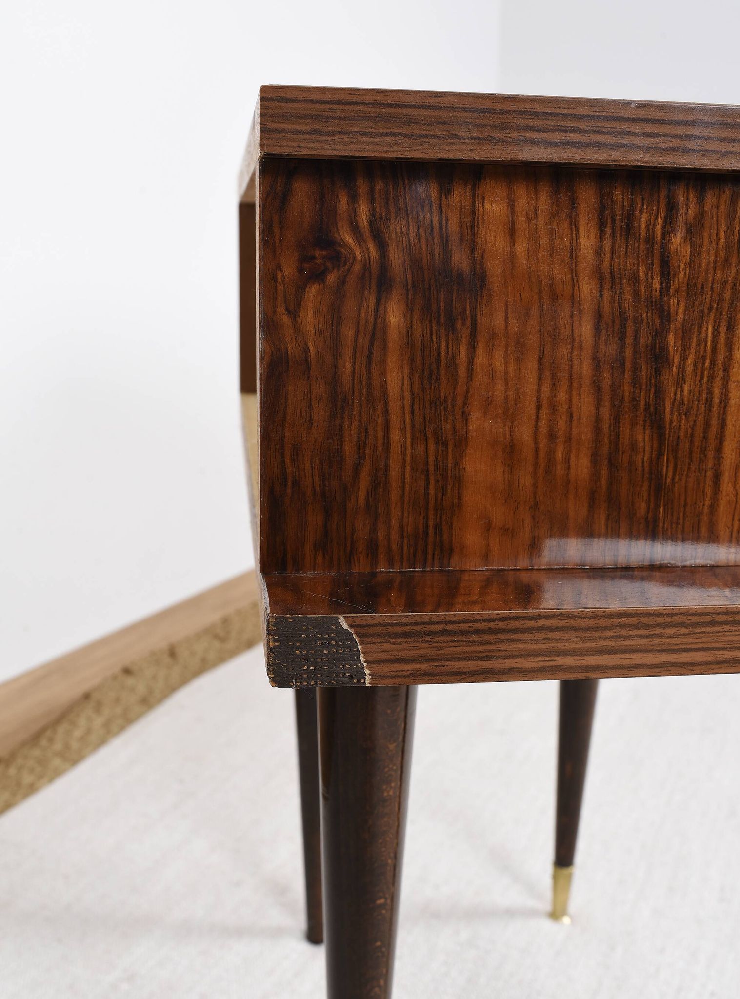 Vintage bedside table from the 50s in lacquered wood and mahogany.