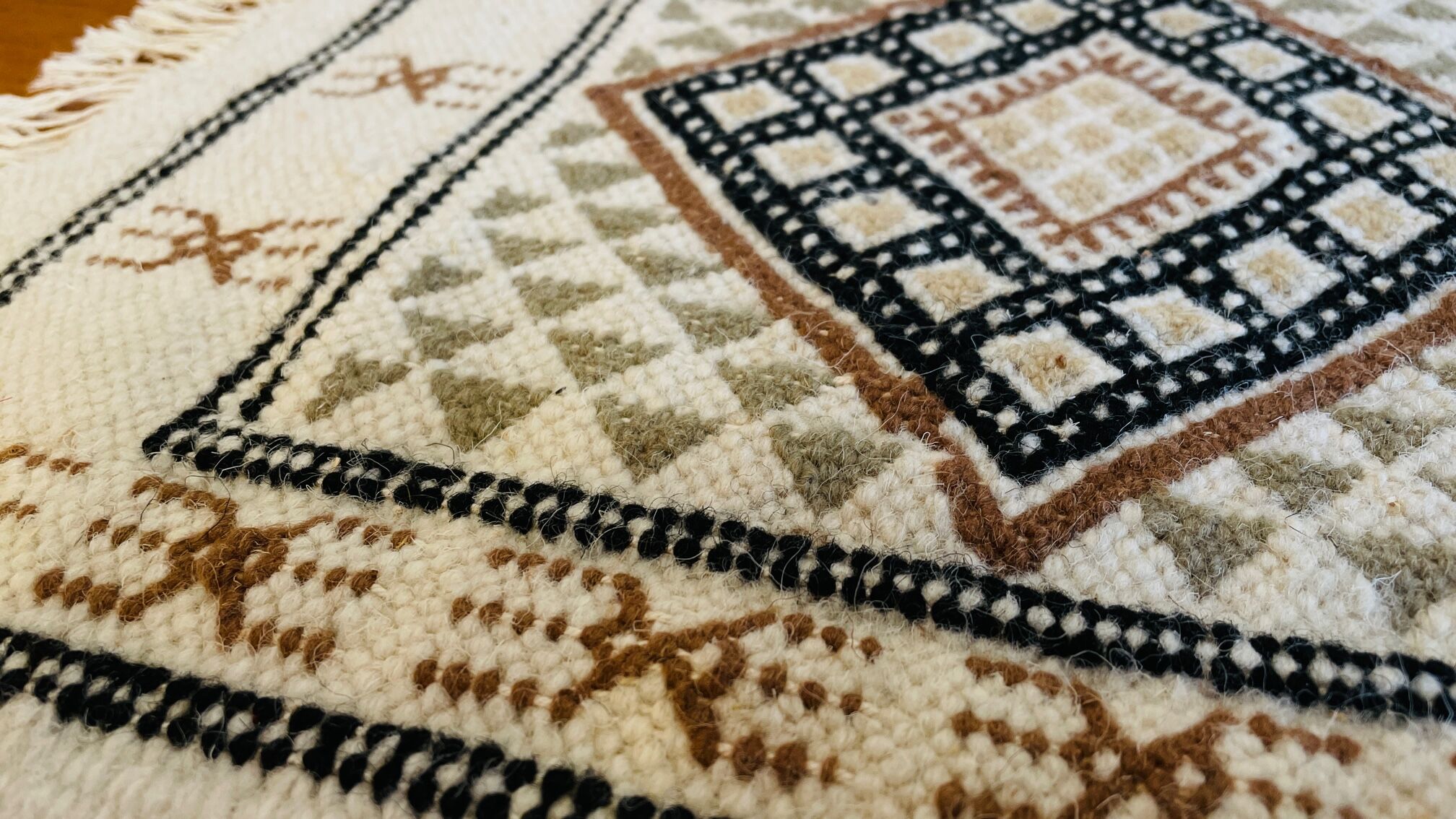 Vintage kilim wool rug - 45cm x 38cm