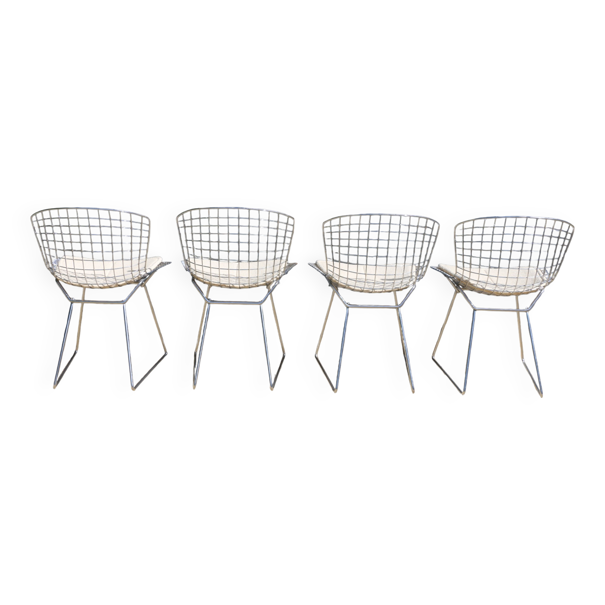 4 chrome Bertoia chairs with cushion