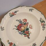 10 vintage Villeroy & Boch plates with flowers