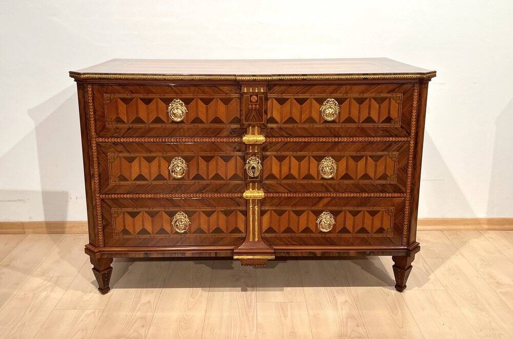 Austrian Louis XVI Commode in Walnut Veneer with Inlays and Gold Plate, 1790s