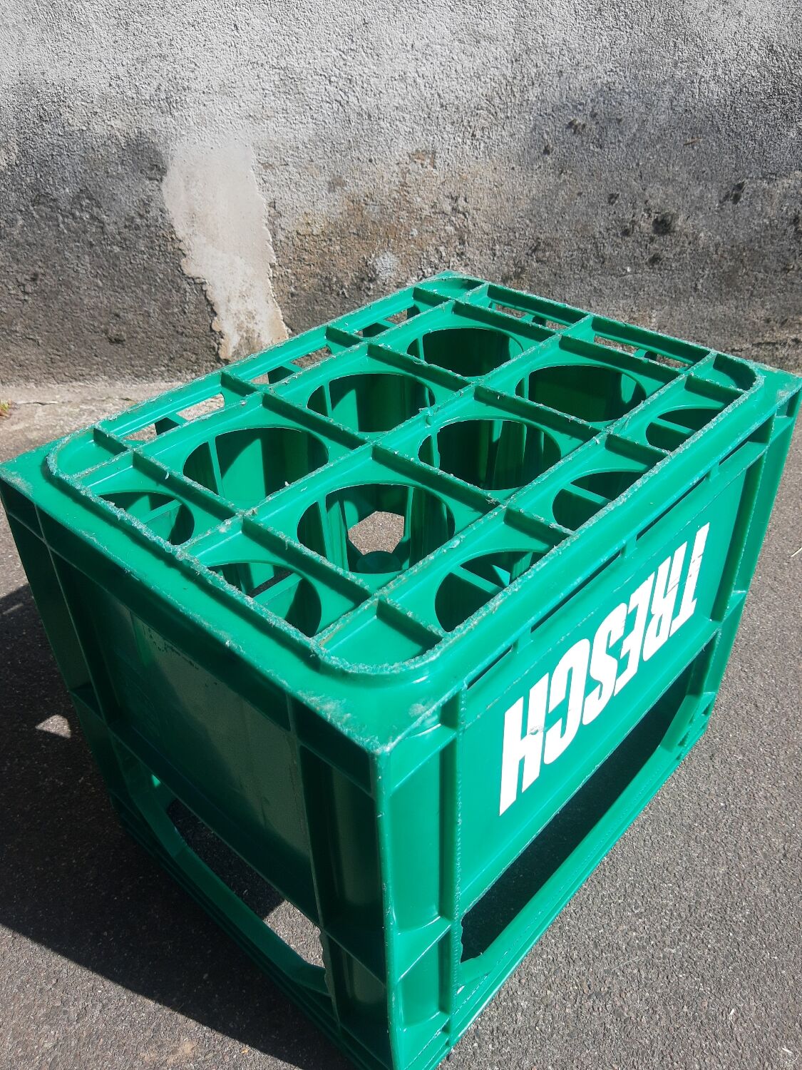 Vintage Tresch green plastic bottle box