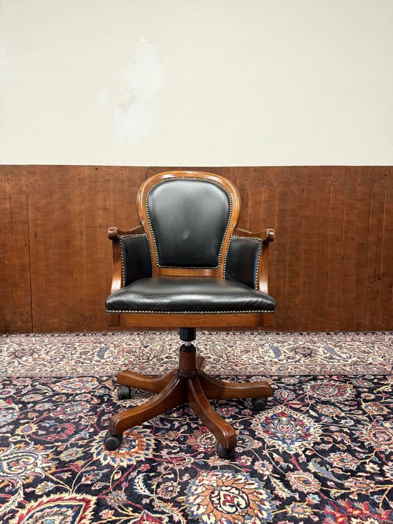 Classic Italian Desk Chair