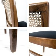 Lot de 4 chaises vintage en bois, cannage viennois et assise noire
