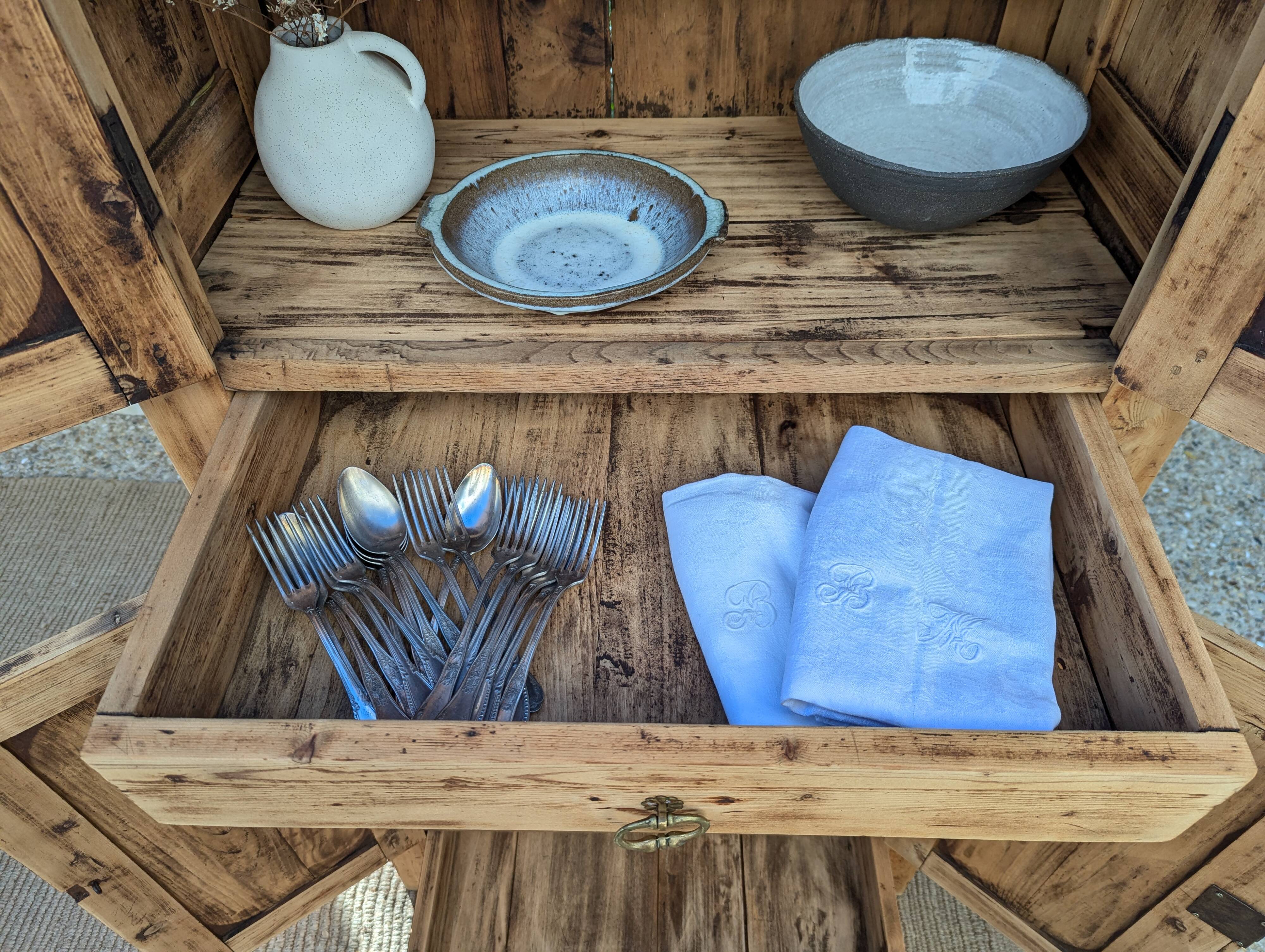 Standing man's wardrobe