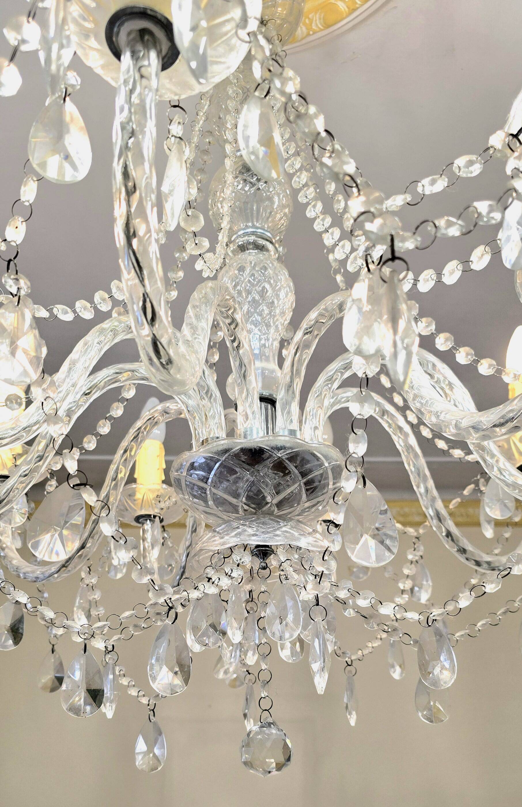 Glass chandelier with polypropylene arms – 9 lights