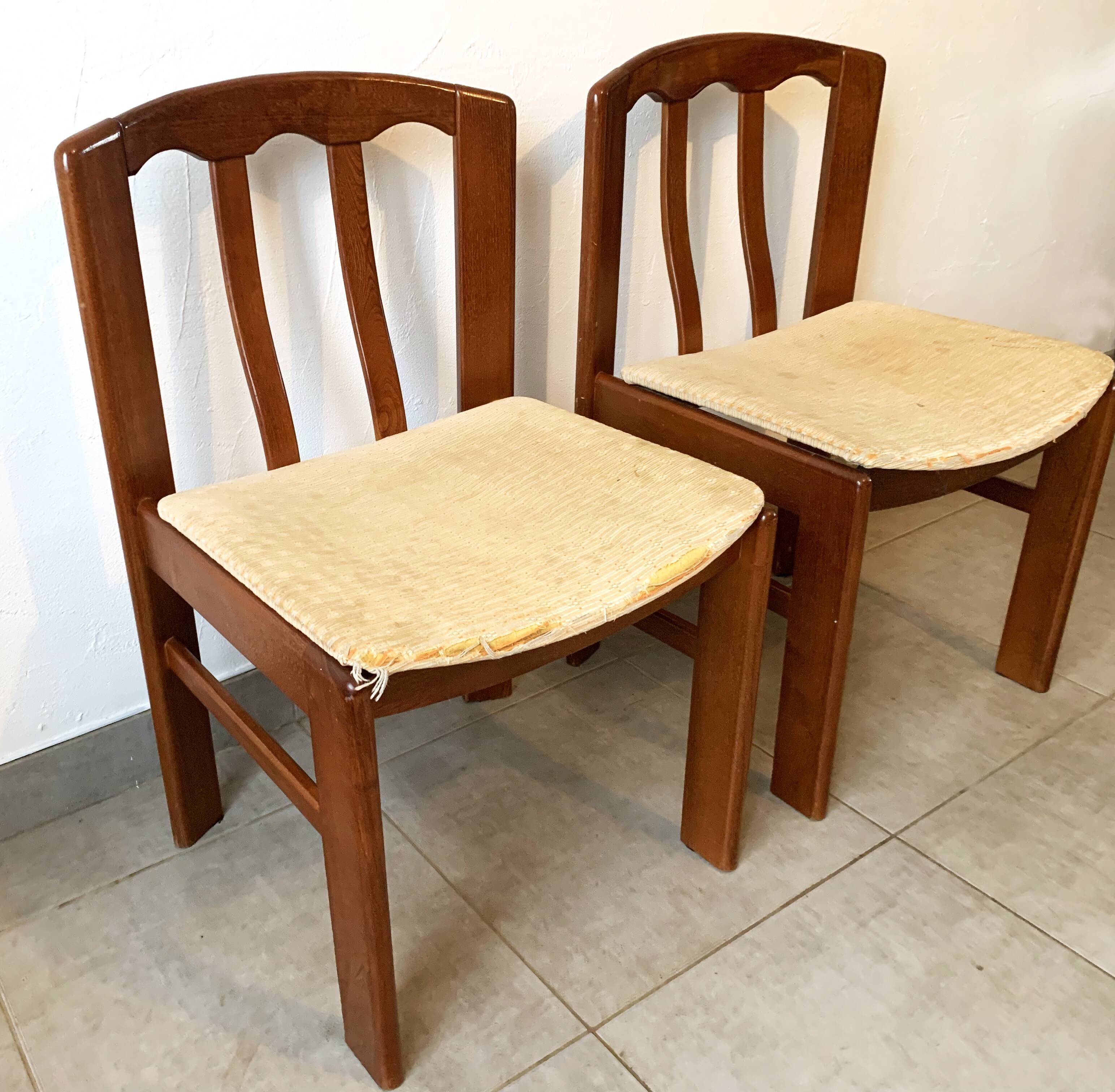 Set of 2 Scandinavian chairs, 1960s. Seats to be redone.