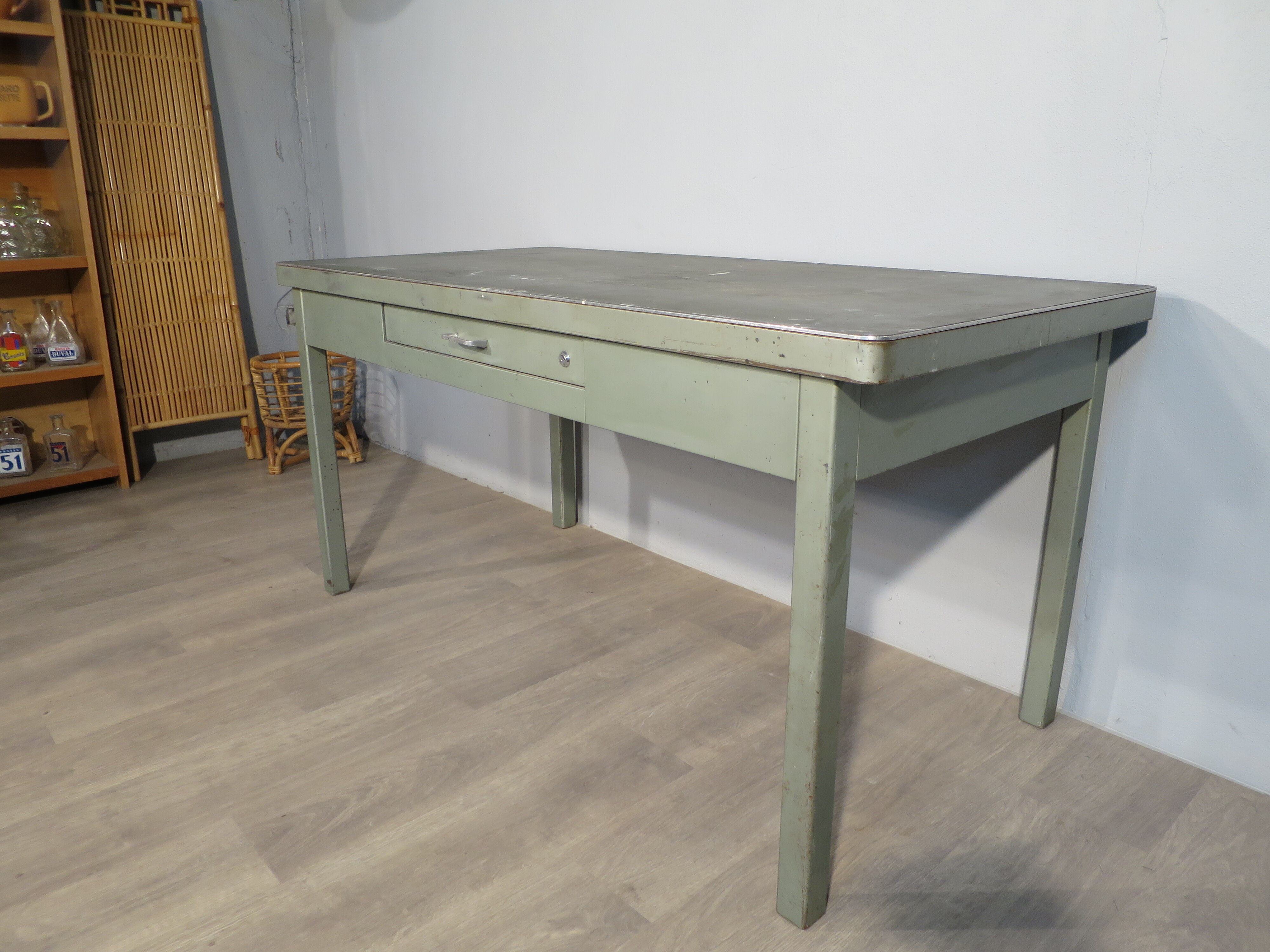 Industrial desk brand Yac 50