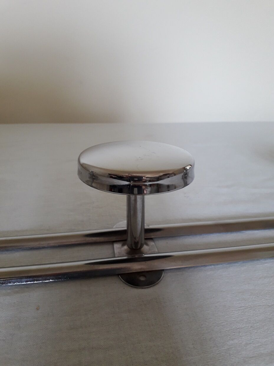 Coat rack with 4 hooks in chromed metal