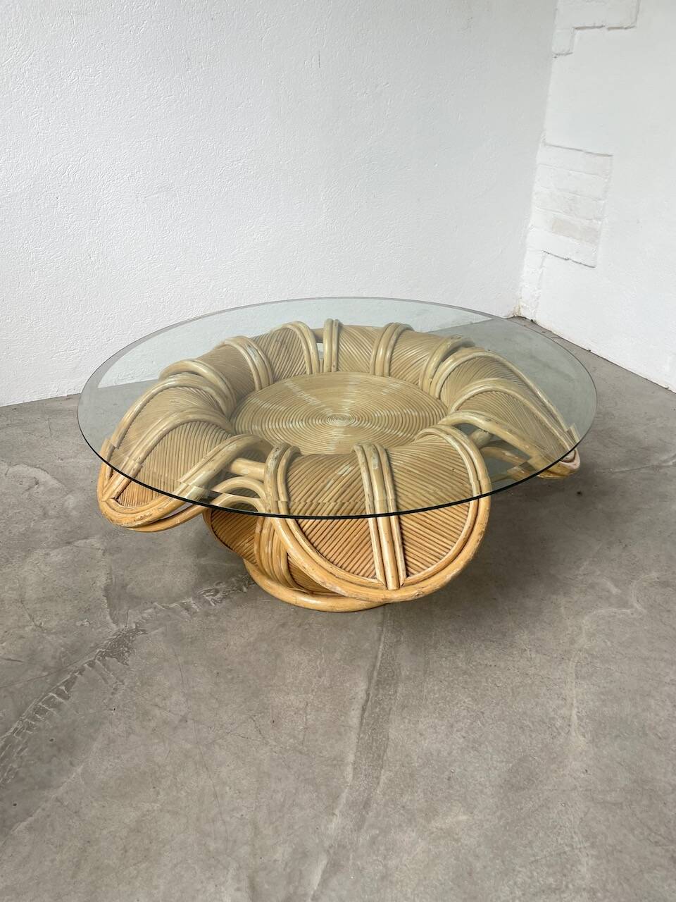 Vivai del sud “flower” rattan coffee table