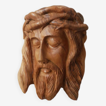 Christ en bois d'olivier sculpture tête visage fabrication artisanale décoration campagne religieux