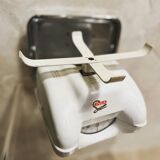 Vintage kitchen scale 1960