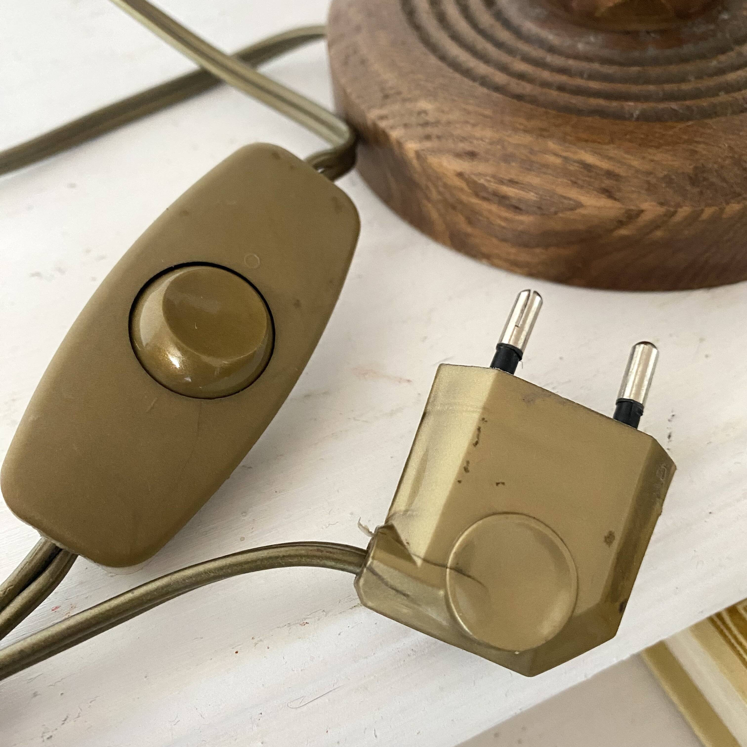 Lampe en bois façon Charles Dudouyt
