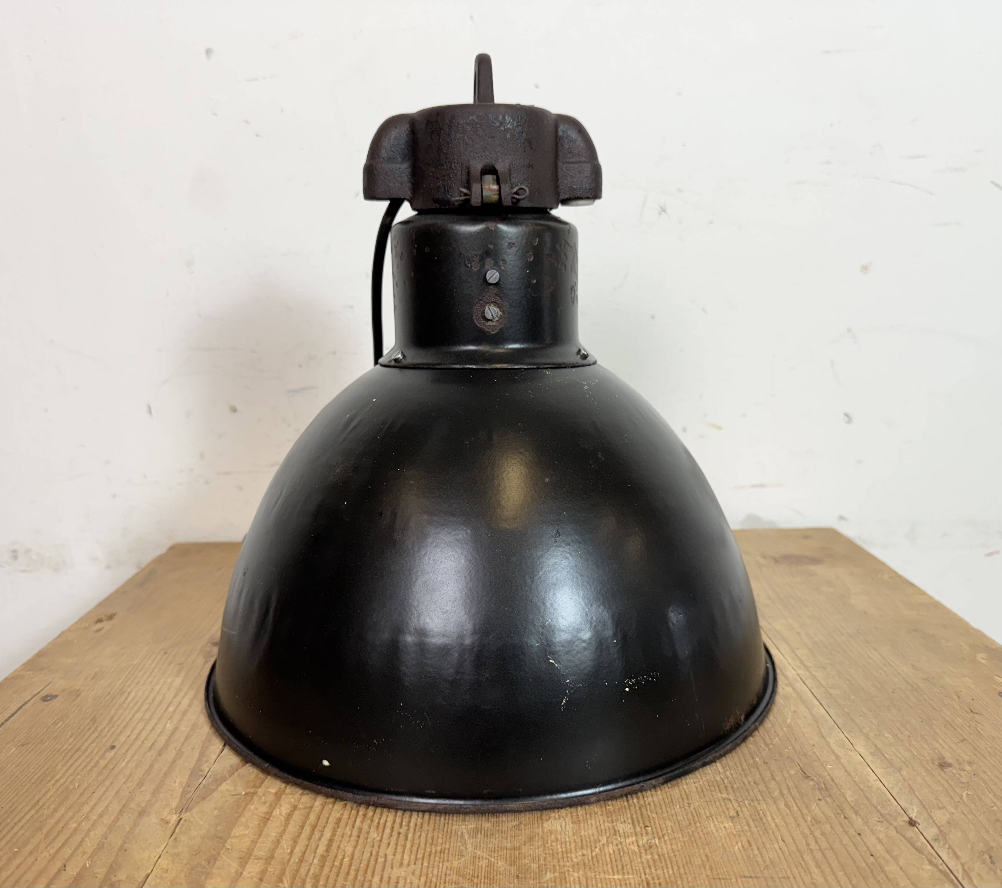 Industrial Bauhaus Black Enamel Pendant Light, 1930s