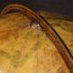 Grand globe en bois des années 70