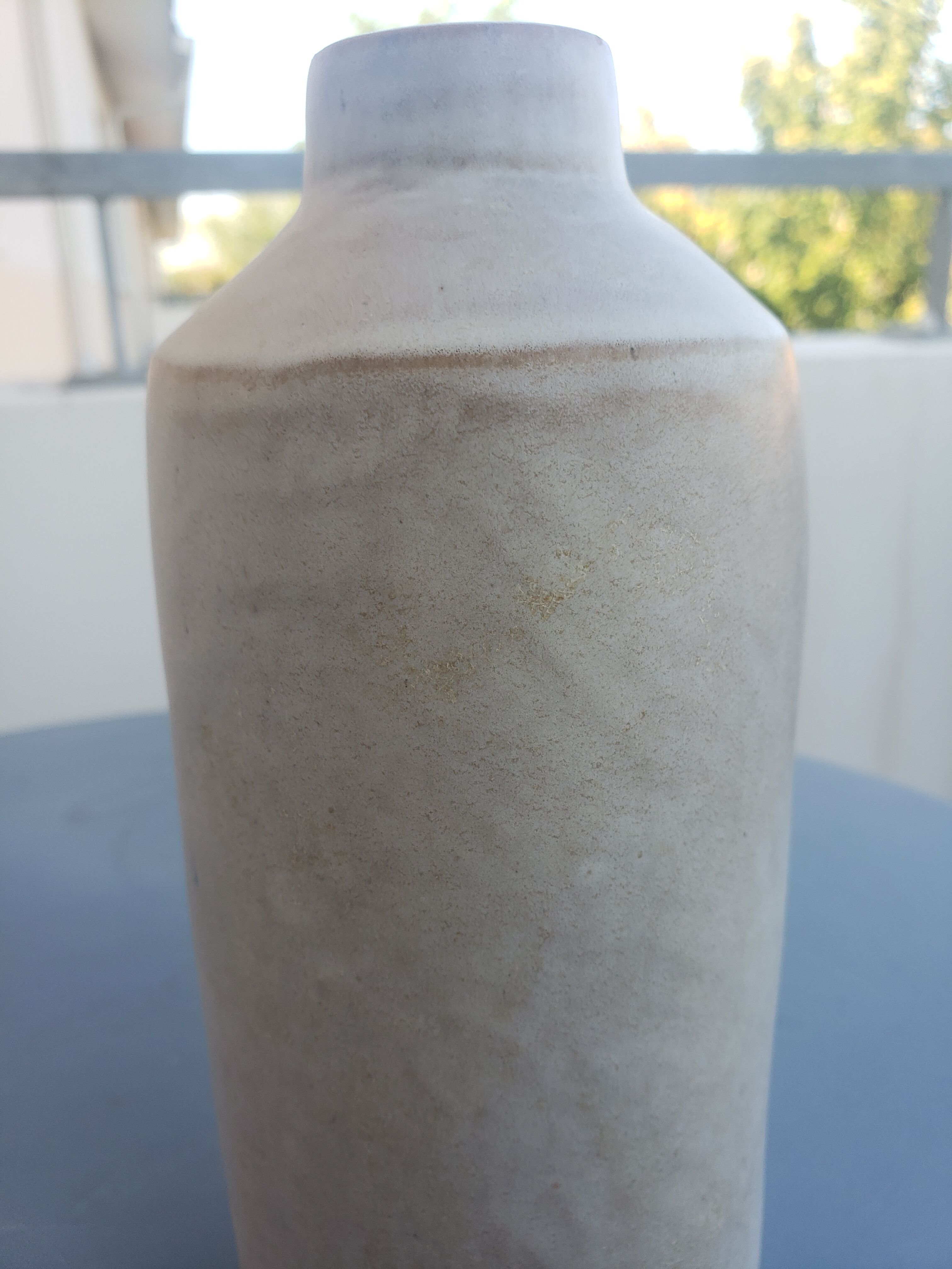 Vase soliflore en grès signé MG année 60/70