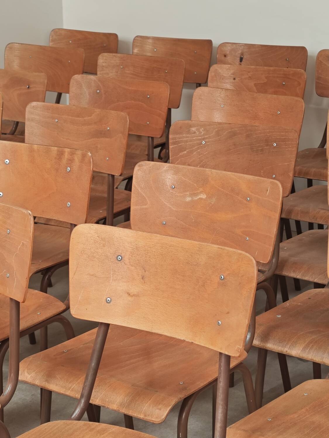 Set of 6 Czech school chairs in metal and wood, Kovona bistro style.
