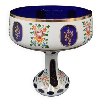 Ancienne Coupe blanche Bohême Overlay MOSER Cobalt décor floral polychrome