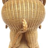 Elephant bass table in rattan.