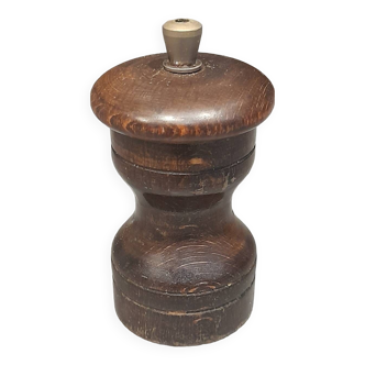 Small pepper mill from the french brand merlux