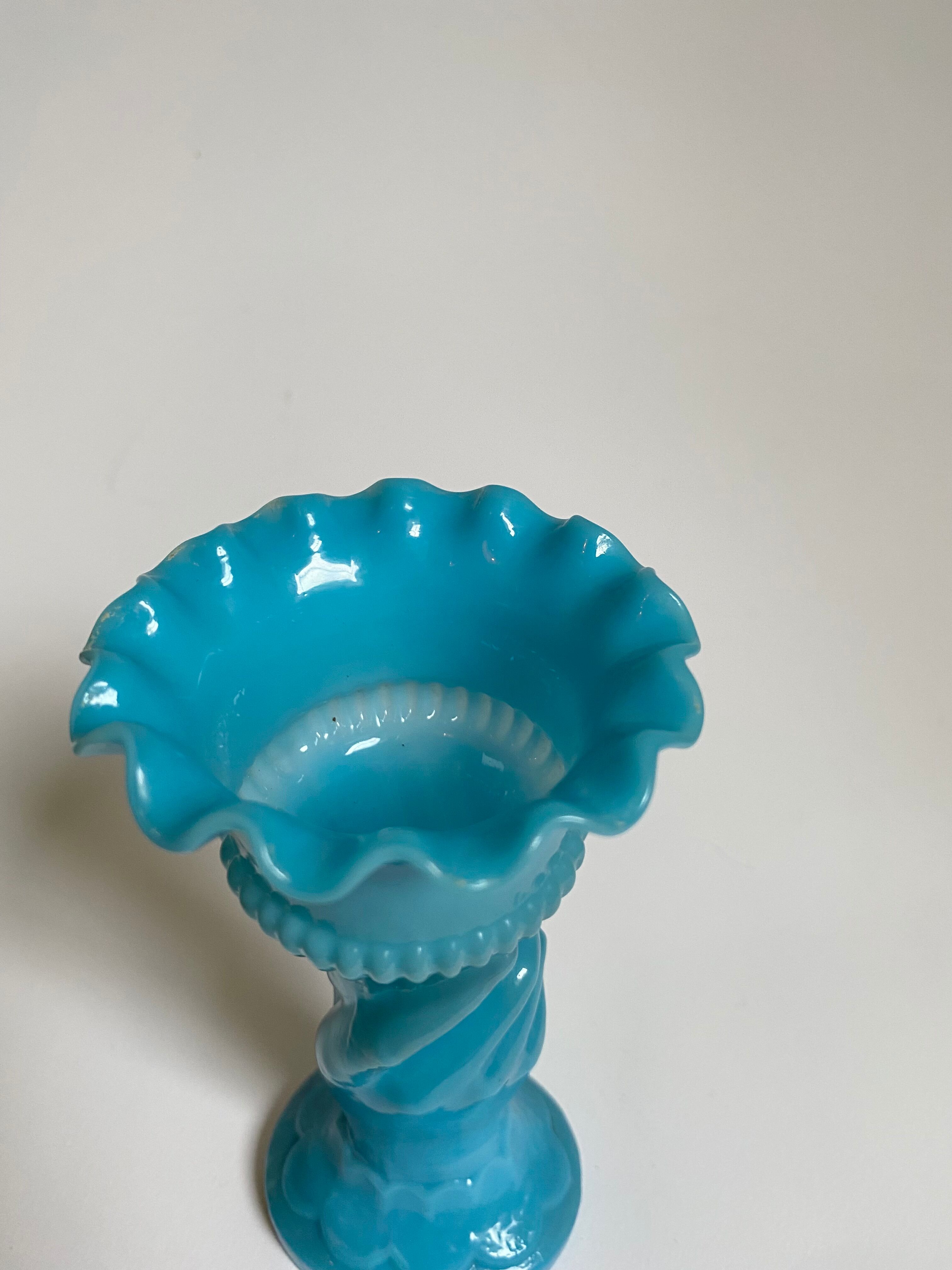 Opaline vase the torch