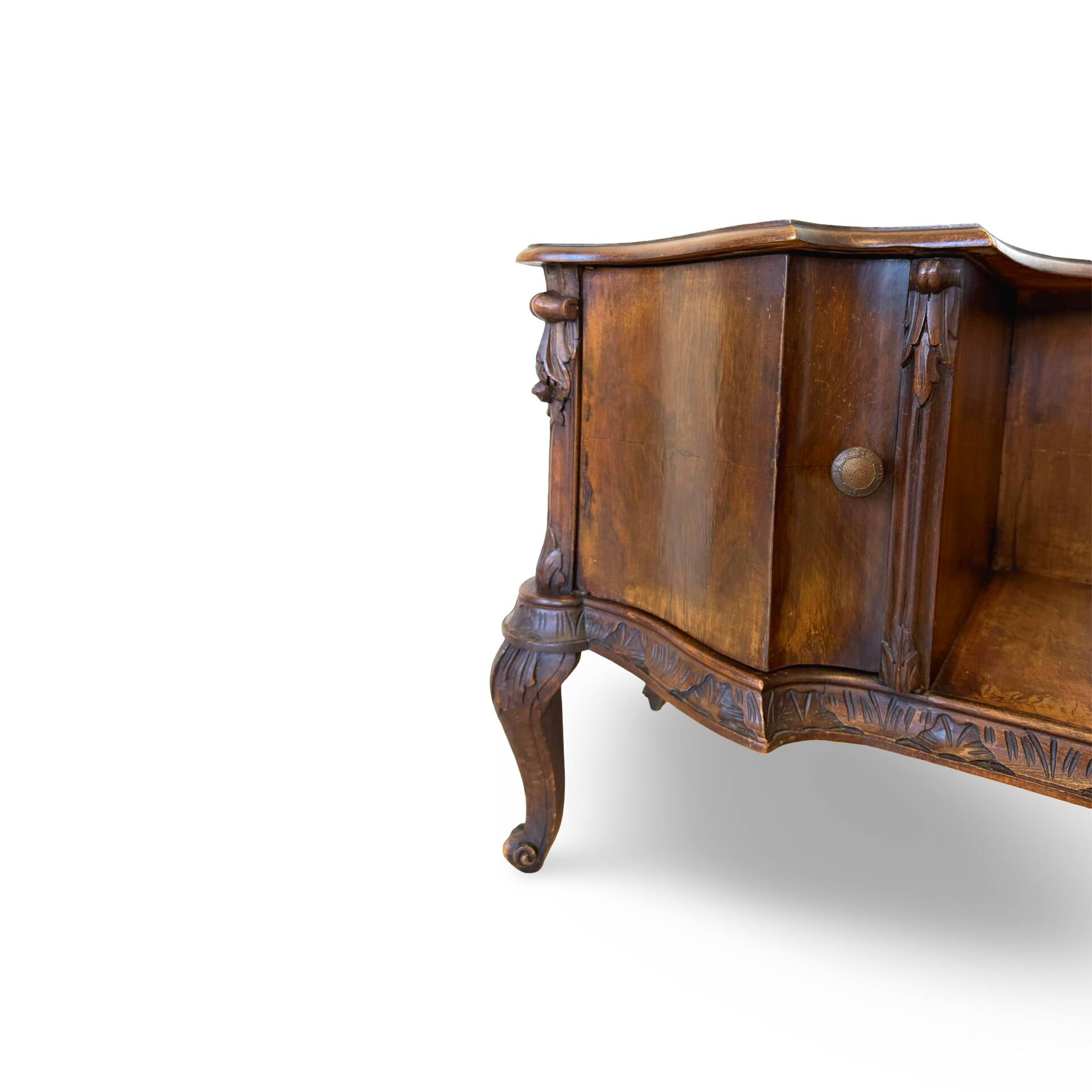 Italian console/petinus from the 1930s.