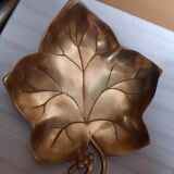 Empty pocket golden leaf