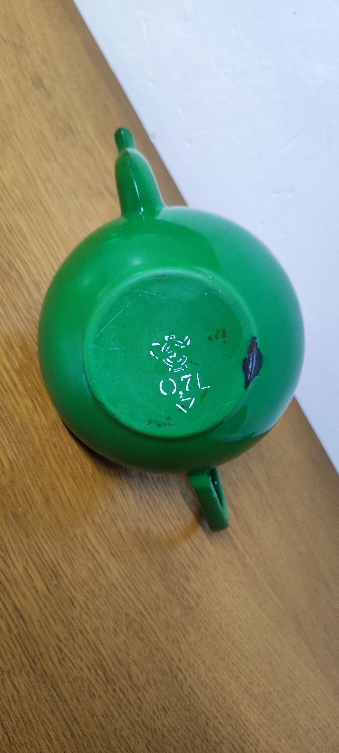 Enamel teapot
