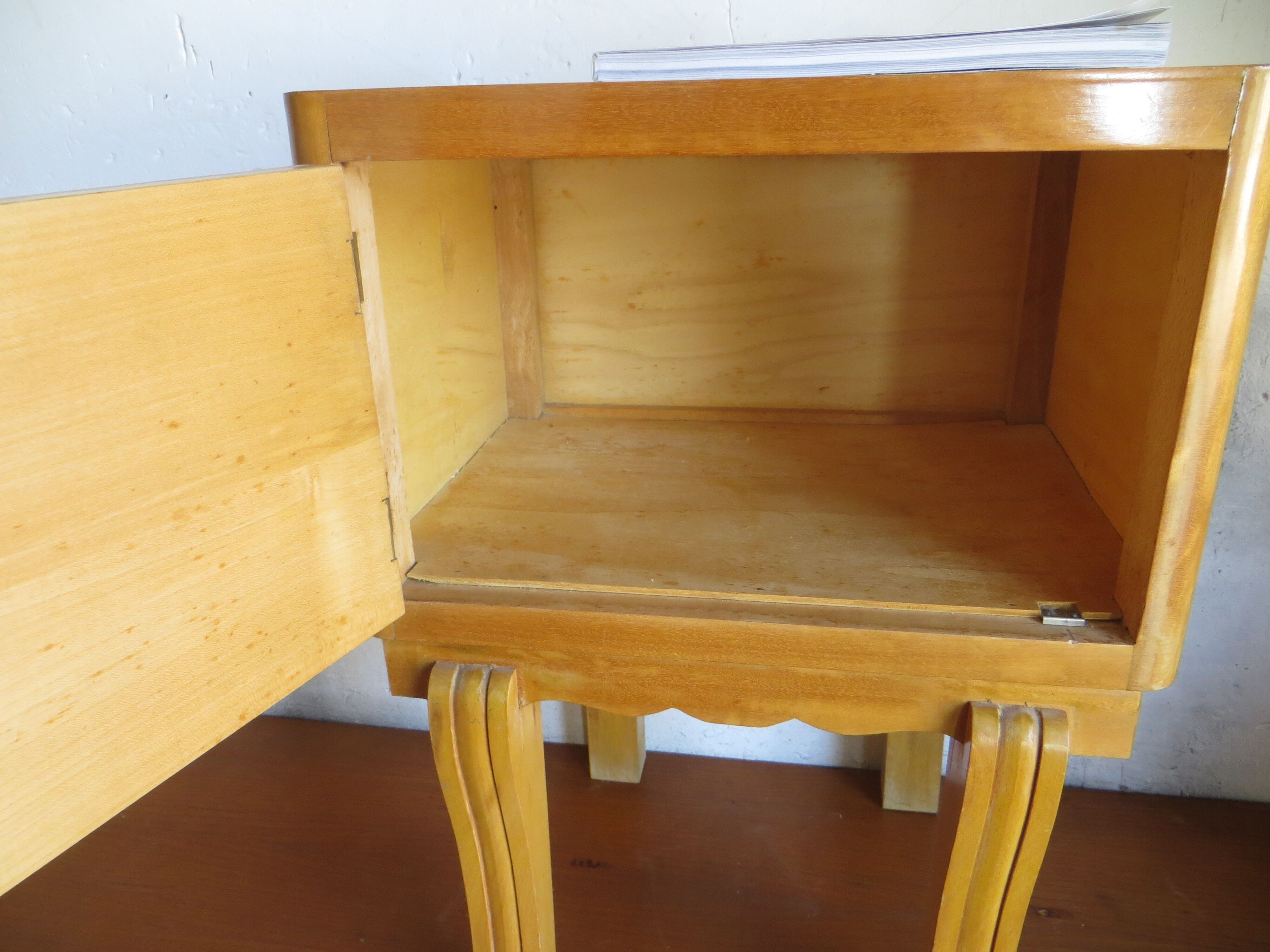 Art deco 40s bedside table