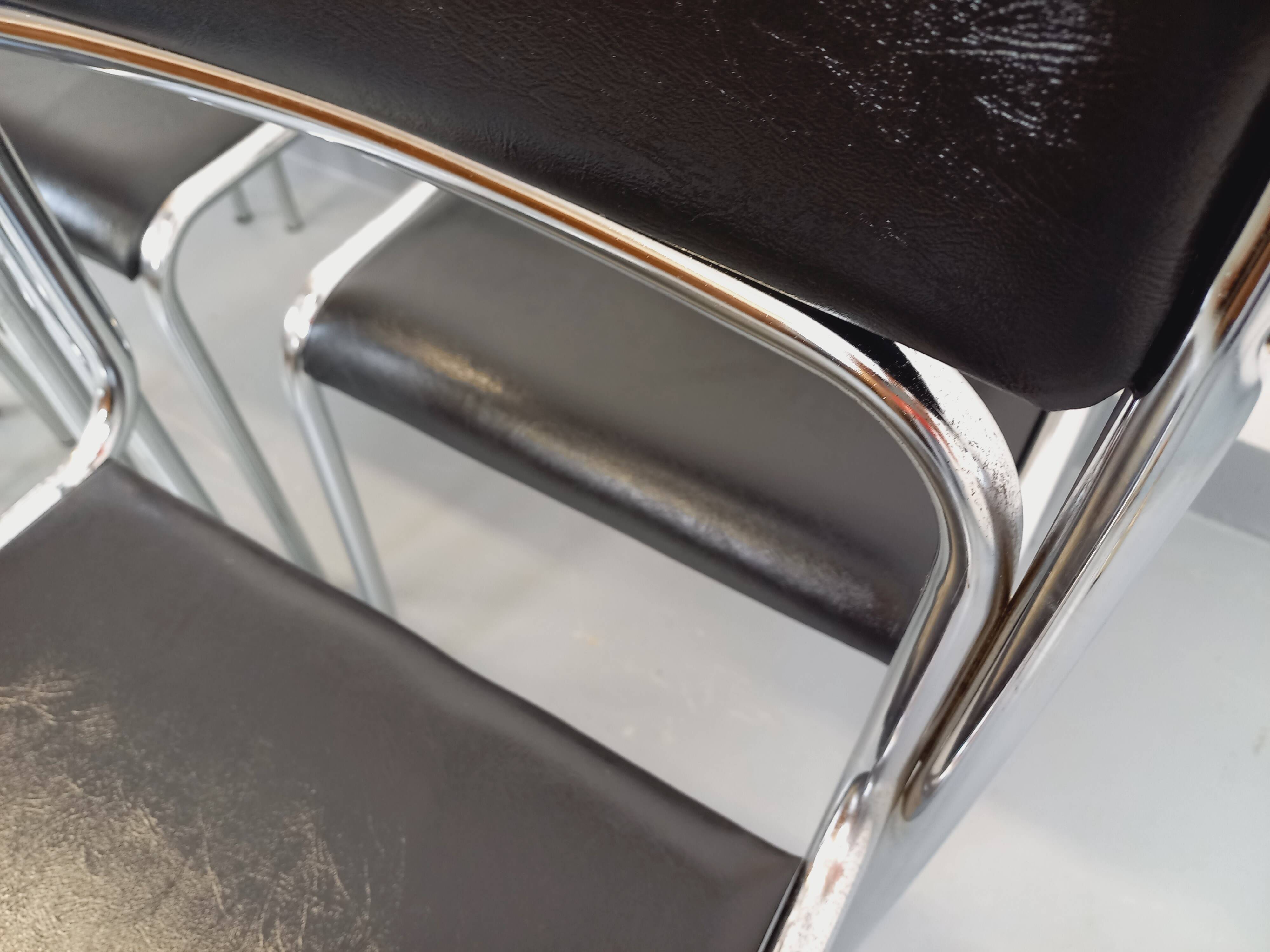 Set of 6 vintage Italian stackable chairs in chrome metal and skai.