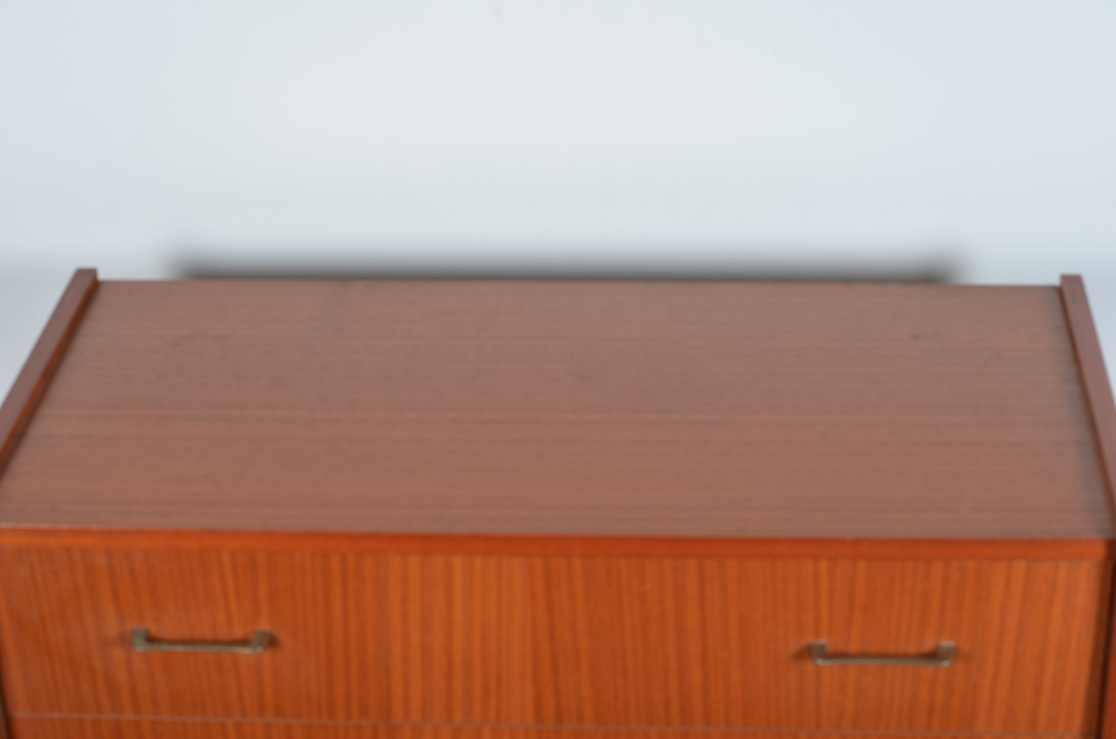 Scandinavian chest of drawers