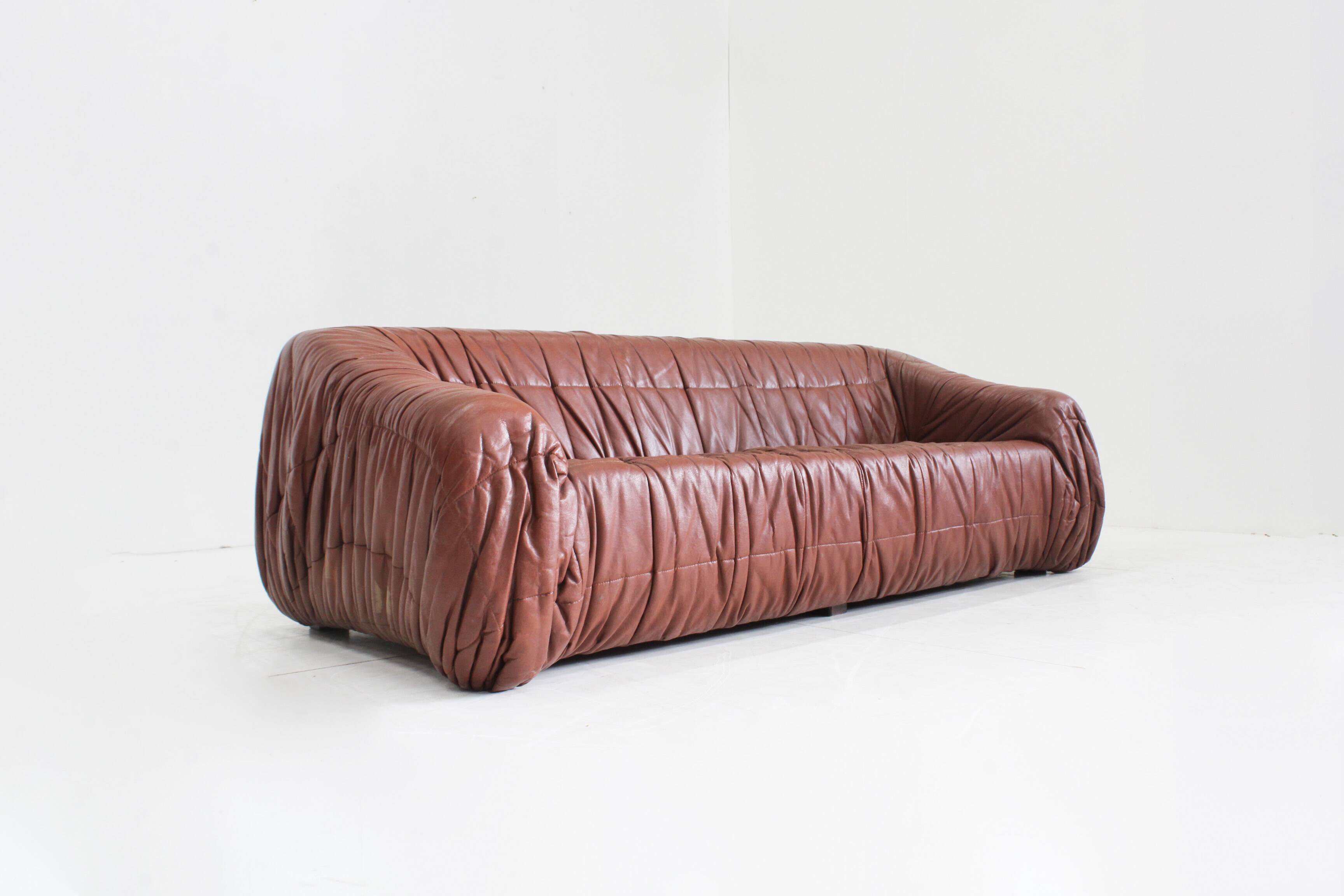 Piumino sofa by Jonathan De Pas for Dell’Oca 1970s Italy