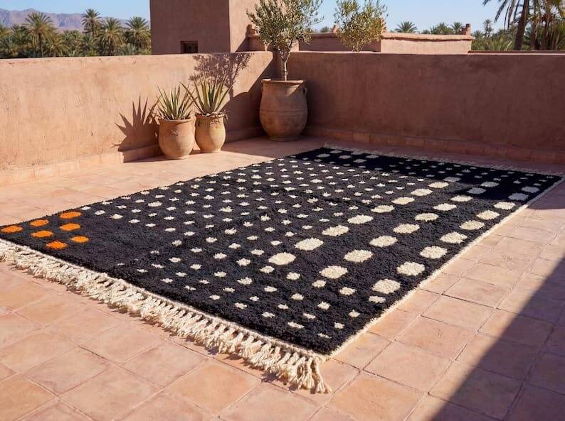 Berber rug made of natural wool for your space, size 2/3 m.