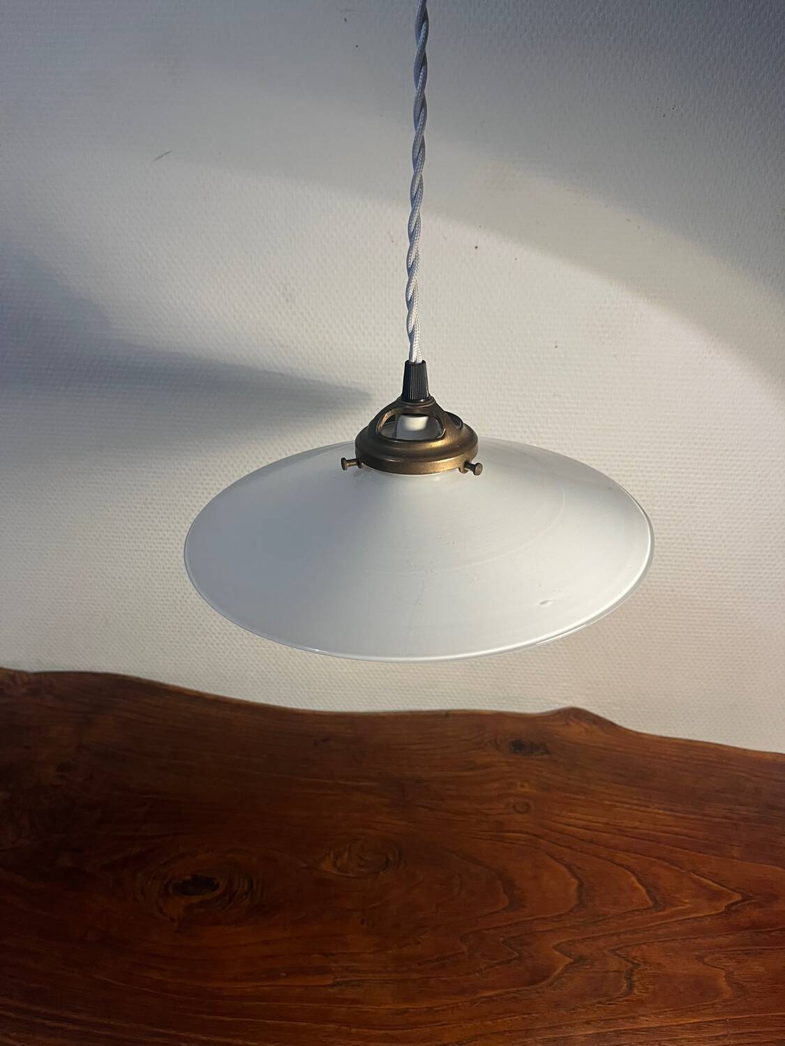White opaline suspension with brass hook