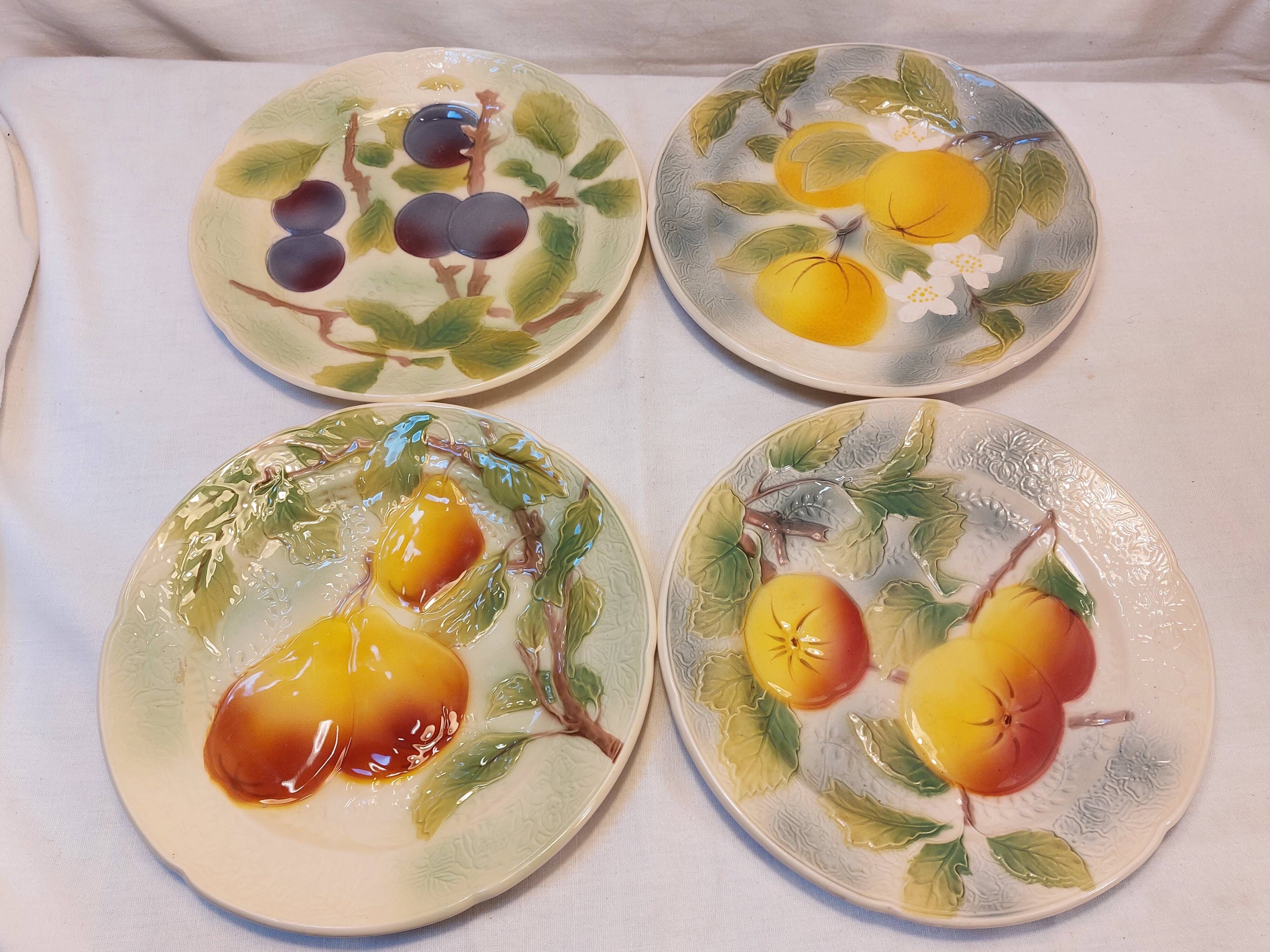 Set of 4 plates in St Clément Barbotine - Majolica - Fruits