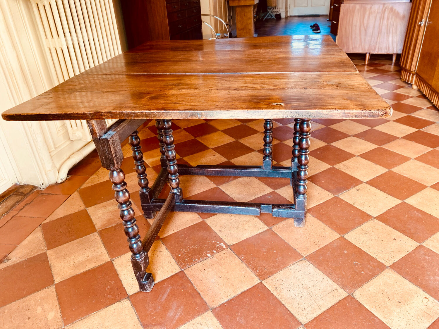 Louis XIII period table