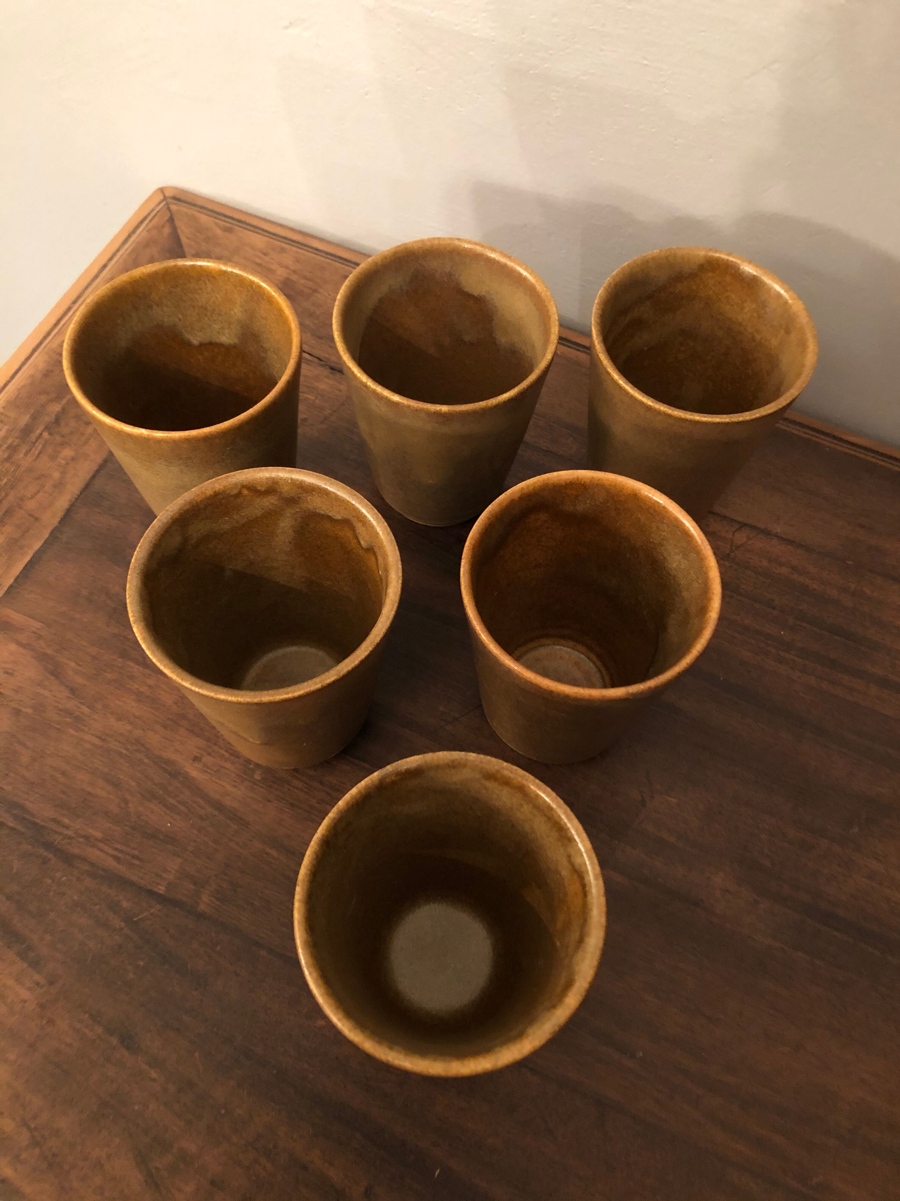Set of 6 sandstone cups