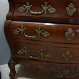 Commode tombeau bordelais de style Louis XV