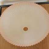 Pleated glass suspension